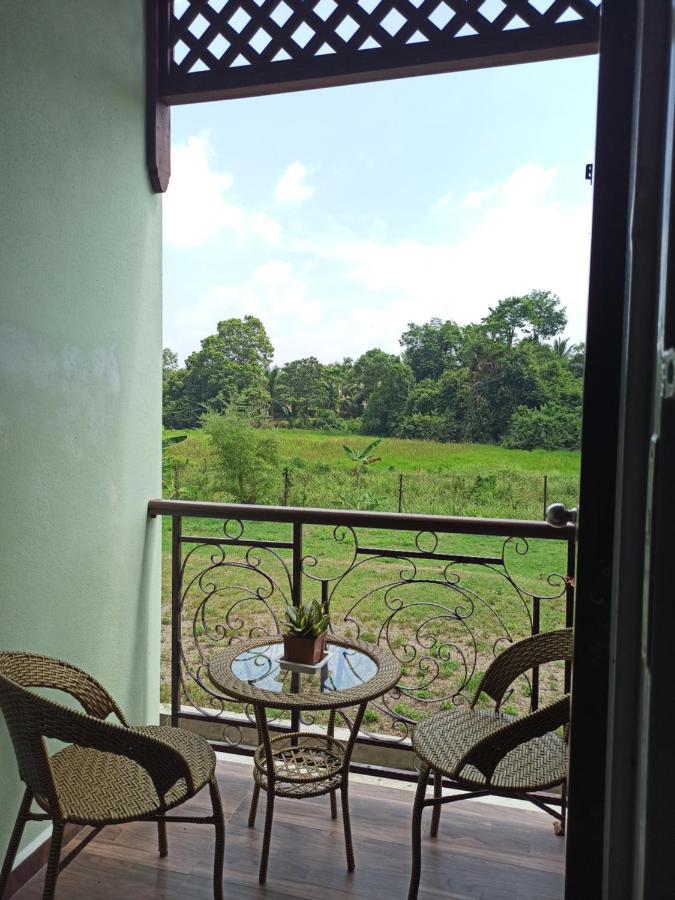 Darney'S Homestay Kg Bangau Tanjung 淡马鲁 外观 照片