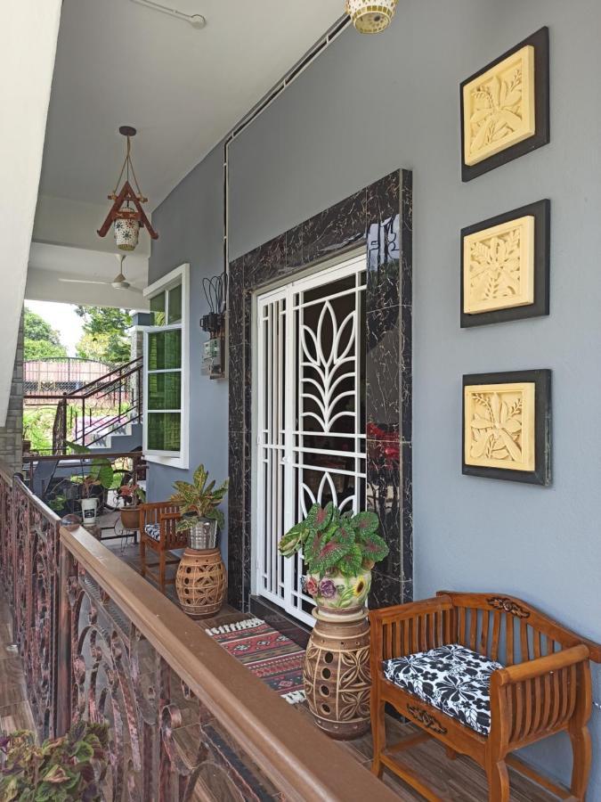 Darney'S Homestay Kg Bangau Tanjung 淡马鲁 外观 照片